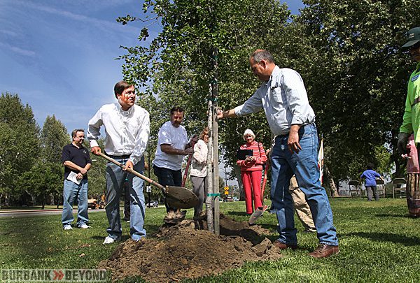 Tree-Planting-2013-BV-Park-2