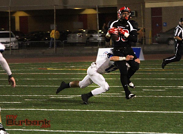 Burbank's defense held Glendale in check for most of the game (Photo by Ross A. Benson)