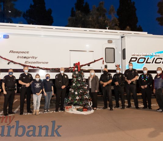 Burbank Police Hold Heros and Helpers Covid Style