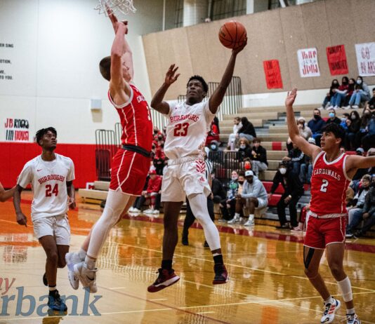 Burroughs Boys Basketball Can’t Keep Up With Bishop Diego, Lose 58-50