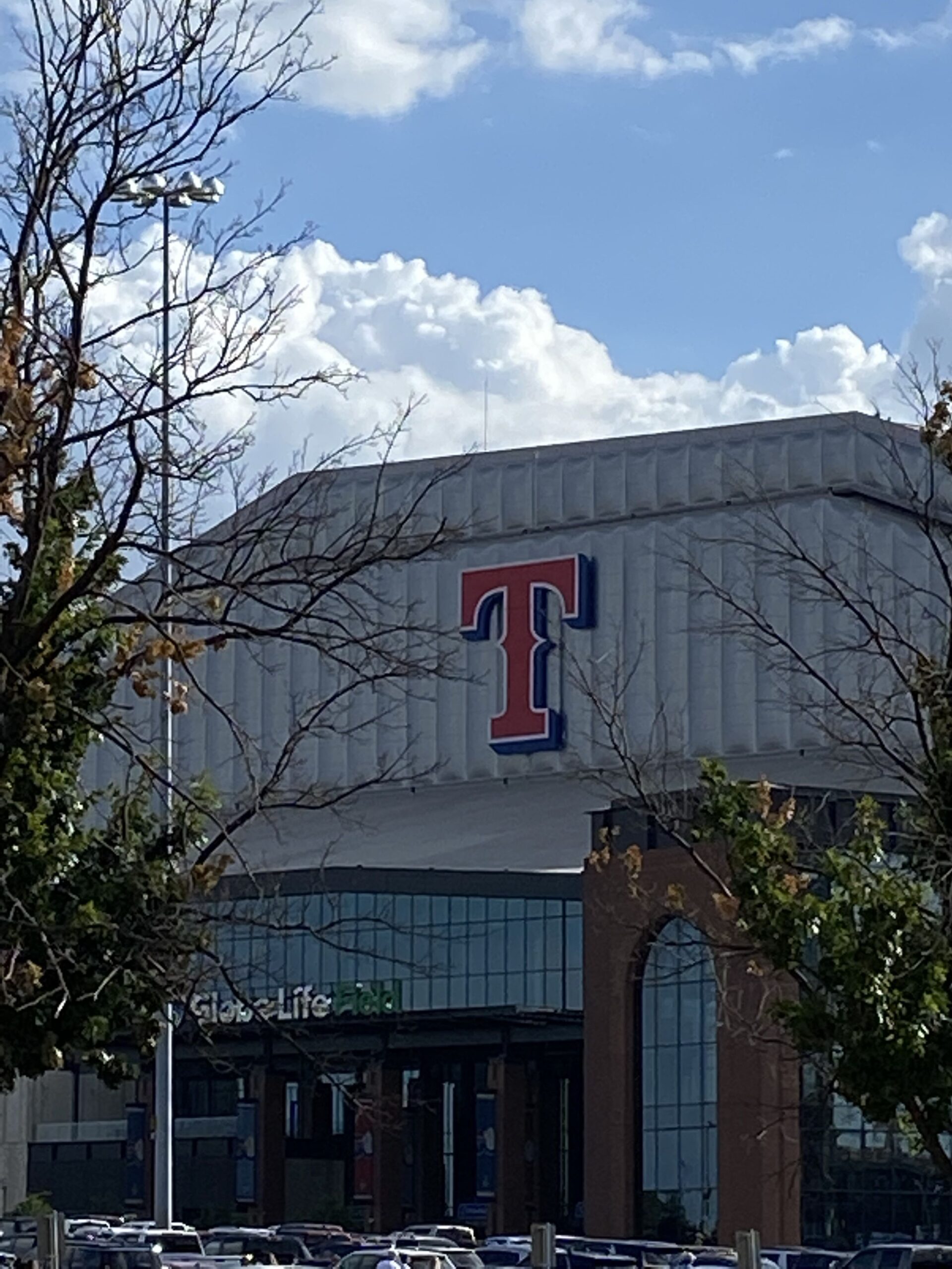 The Texas Rangers' new, modern stadium will be no match for Globe Life Park  on its best days