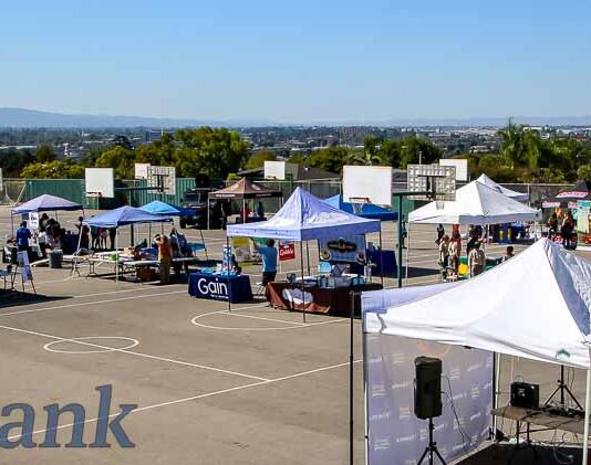 Photo Gallery: Kiwanis Club Of Burbank Family Fun Day & Golf Ball Drop Returns