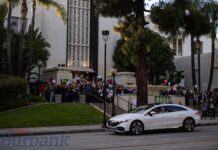 UPDATED: Burbank Teachers Protest Before School Board in Support of New Contract