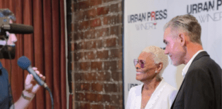 Dionne Warwick Visits Burbank to Sing with Pianist Todd Hunter at Urban Press Winery