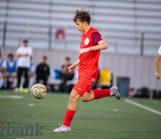 Burroughs Boys’ Soccer Falls To Glendale In League Opener