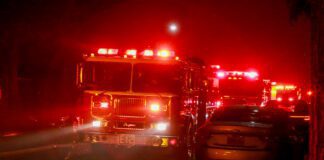 Burbank Firefighters Extinguish Blaze in Vacant Commercial Building