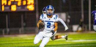 Burbank Football Blasts Visiting Crescenta Valley 52-7