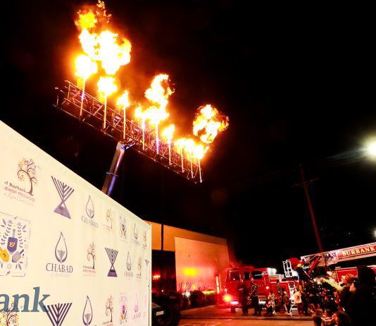 Chabad Of Burbank Closes Out Chanukah With Festival and Lighting of The Tallest Menorah Flames