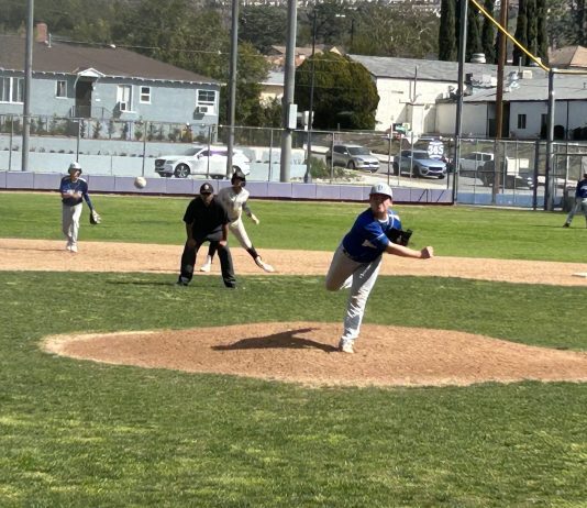 Warren Too Much to Bear for Burbank Baseball