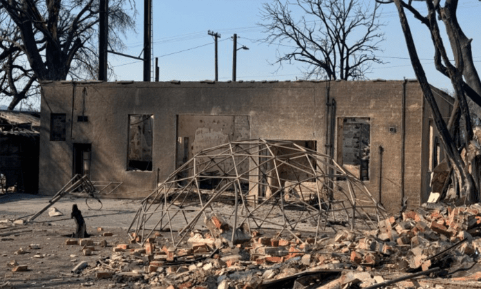 Fair Oaks Academy Burned - Destroyed in Fire_2
