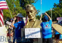Large Crowd Gathers in Burbank for Peaceful “No Kings Day” Demonstration