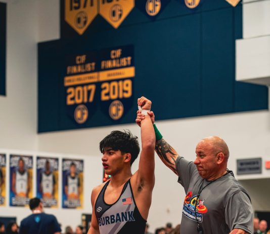 Burbank’s Dela Rosa Headed to State Meet in Wrestling