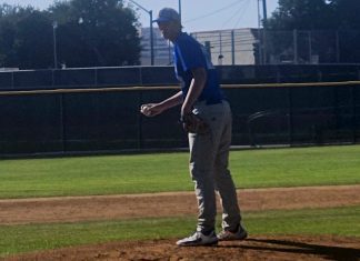 Burbank Baseball Defeats Host Glendale 16-11