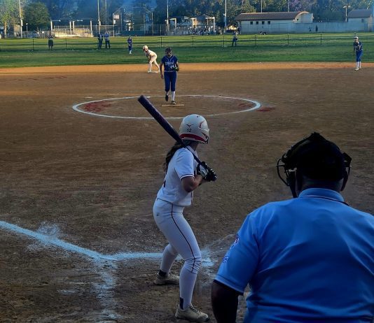 Burroughs Softball Knocks Off Burbank 11-1