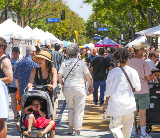 Downtown Art Festival Attracts Thousands