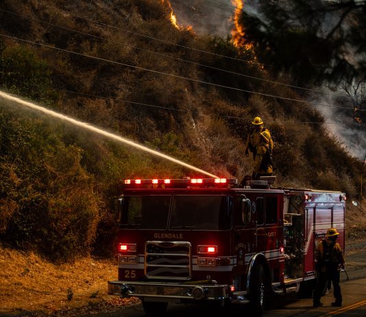 Quick-Moving Brush Fire Consumes 40 Acres Above DeBell Golf Course