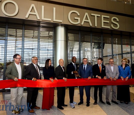 Hollywood Burbank Airport Celebrates New Terminal With Local Businesses and More Space for Travelers